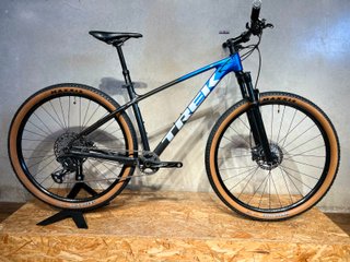 TREK MARLIN 8 2023 / TALLA ML / 29"