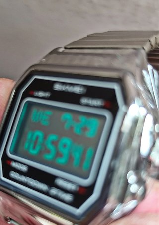 Reloj Digital Retro SKMEI