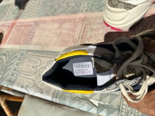 Sneakers Gucci Beige e Blu