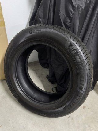 Neumático Michelin 215/65 R17 2022