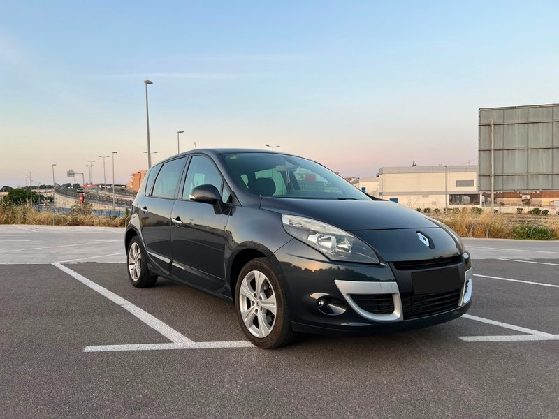 Renault Scenic - foto 1