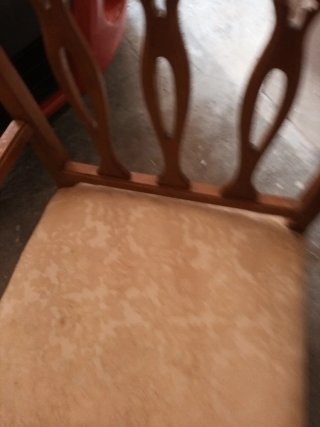 Sillón Isabelino Tapizado Beige. Restaurar s quier