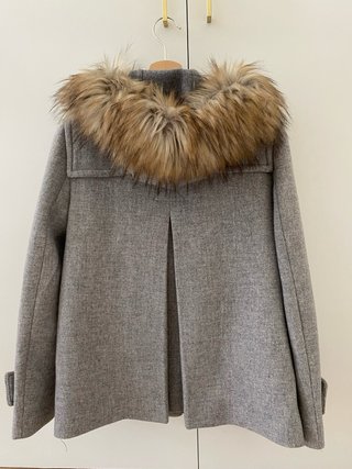 Abrigo Zara con capucha y pelo mujer
