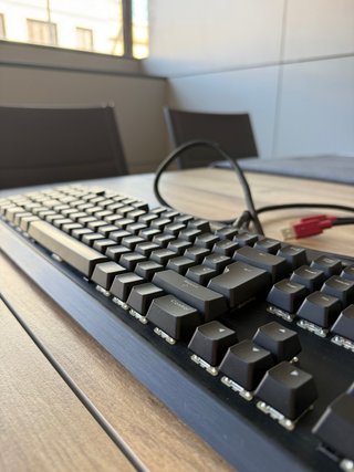 Teclado Mecánico Corsair K95 RGB Gaming. Cherry MX