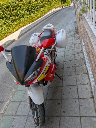 Yamaha Fazer S1 Roja y Blanca