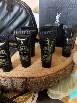 Neceser YSL Yves Saint Laurent esponja maquillaje