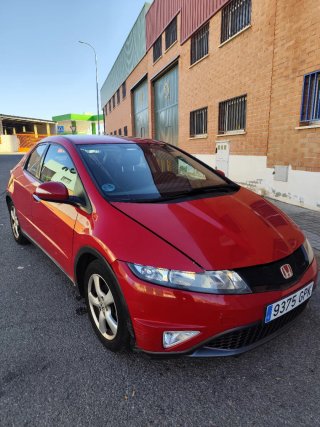 Honda civic mk8 1.4 vtec 100 cv 6 velocidades  6 v