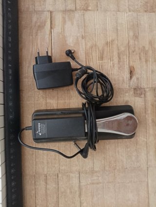 Teclado Casio CTK-3200 con pedal