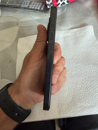 iPhone 15 Pro 1TB Negro Impecable