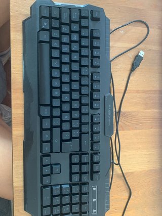 Teclado Mars Gaming con luces