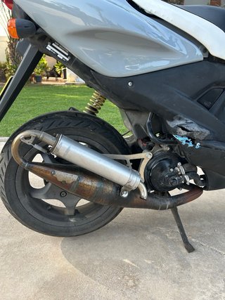 Yamaha Aerox 49cc Gris