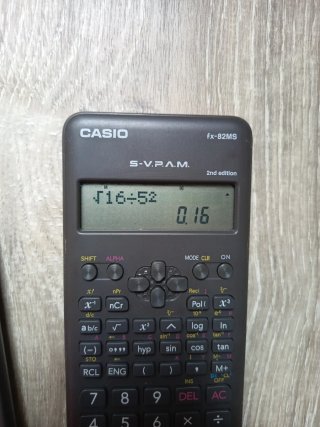 Calculadora fx-82MS