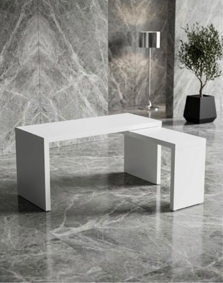 Mesa de escritorio moderna blanca