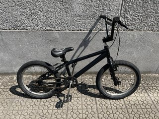 Bicicleta Monty 105 BMX