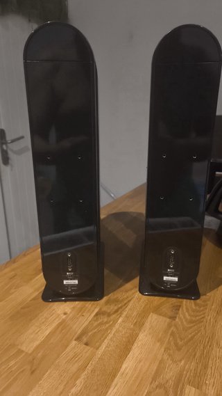 Altavoces KEF FiveTwo Series Model 7 Negros