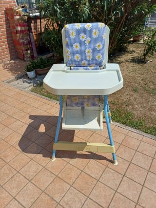 Seggiolone Chicco con fantasia fiori