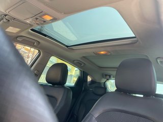 Hyundai ix35 TECHO SOLAR REVISADO BAJO CONSUMO