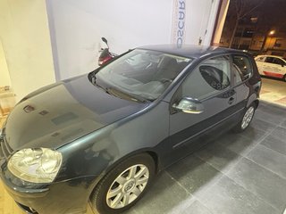 Volkswagen Golf 2004