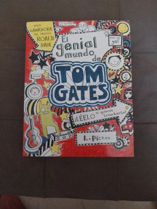Sala libros Tom gates