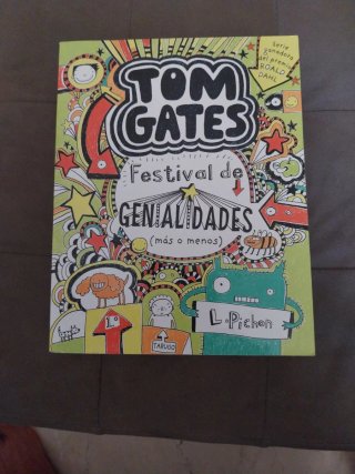 Sala libros Tom gates