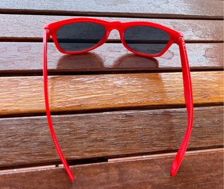 Gafas de sol rojas