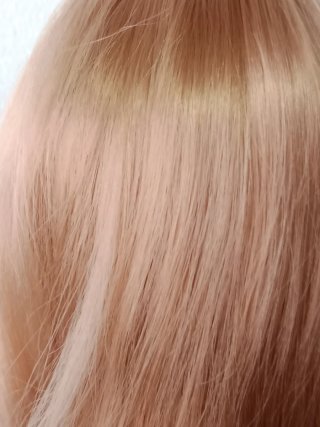 Muñeca pelo rubio ojos marrones,negra,copia nancyn