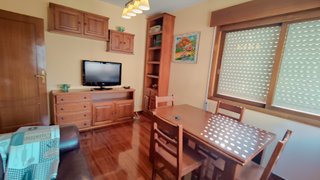 Mesa y 4 Sillas Madera Pino Maciza
