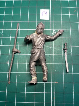 Figura de plomo guerrero vikingo