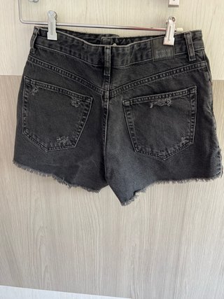 Shorts vaqueros negros rotos
