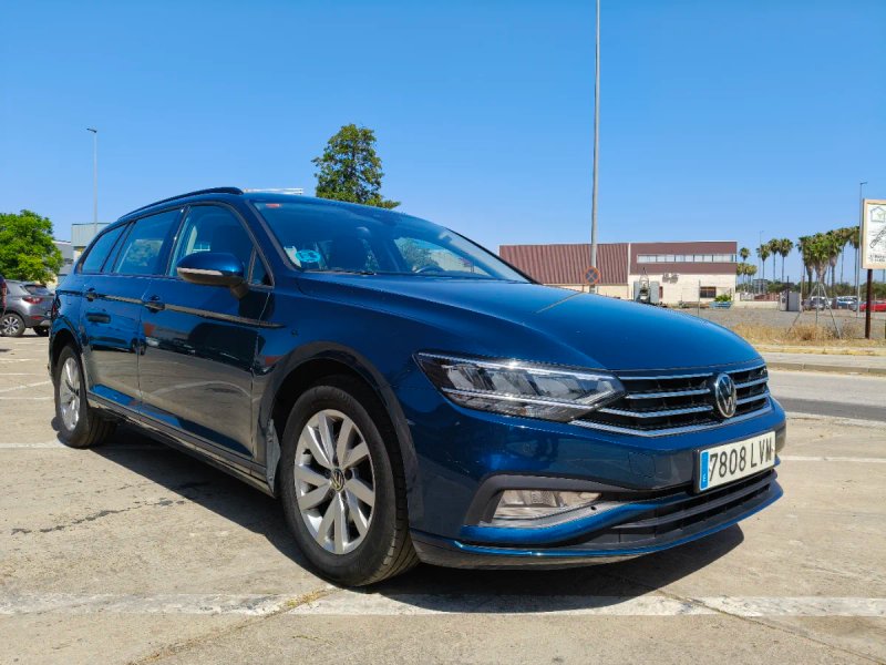 Volkswagen Passat 2021 2.0 122cv ds - foto 1