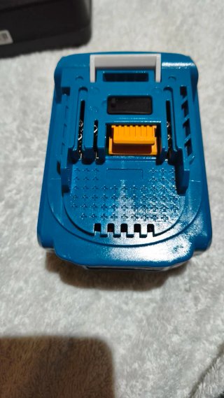 Cargador Rápido DC18RC Baterías 18V