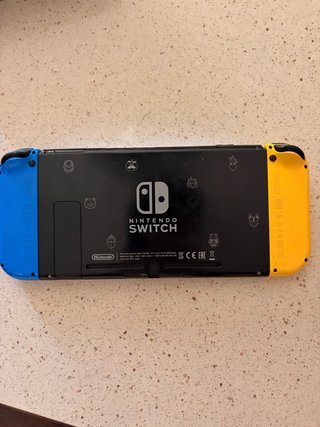 Nintendo Switch + Controller Pro + 3 Giochi