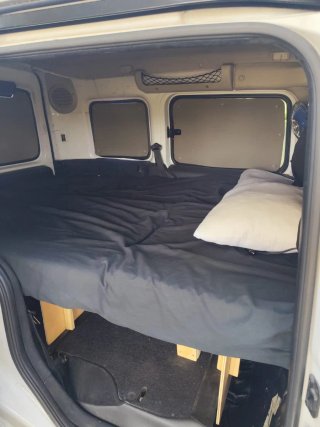 Opel Combo 1.3 cdti 75 carga , pasajeros , acampar