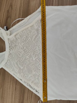 Top donna con pizzo bianco