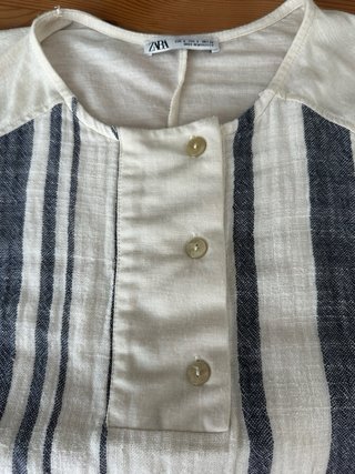 Zara. Blusa de lino y algodón. S