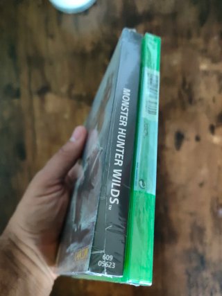 Monster Hunter World Iceborne + Wilds Xbox
