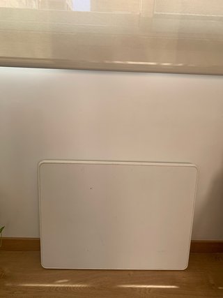 Mesa plegable blanca de plástico