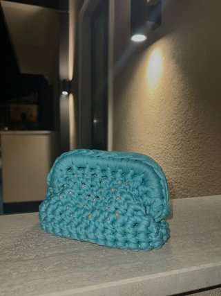 Clutch fatta a mano realizzata artigianalmente