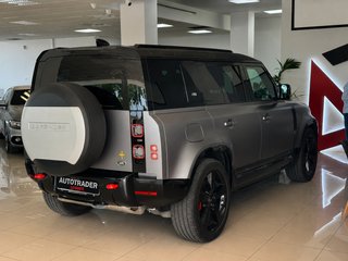Land Rover Defender 2022