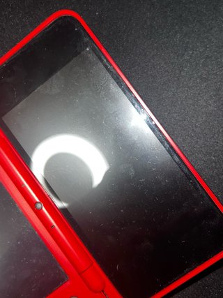 Nintendo 2DS XL Pokeball