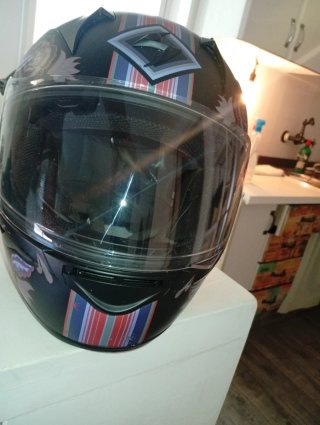 Casco Moto Scorpion Negro con Diseño