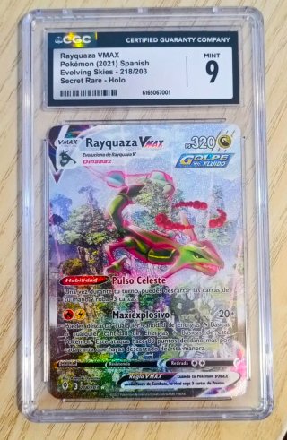 Carta Pokémon Rayquaza VMAX (2021) MINT 9