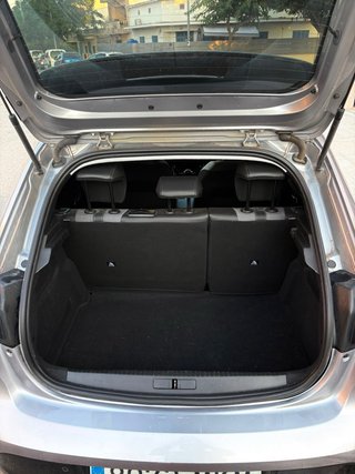 Peugeot 208 2023