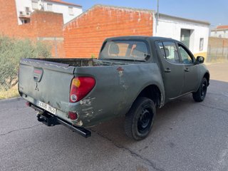 Mitsubishi L 200 2011 2.5 DID 136cv