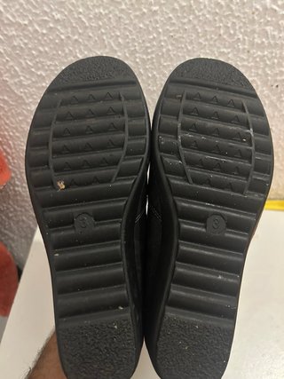 Zapatos marrones con cremallera