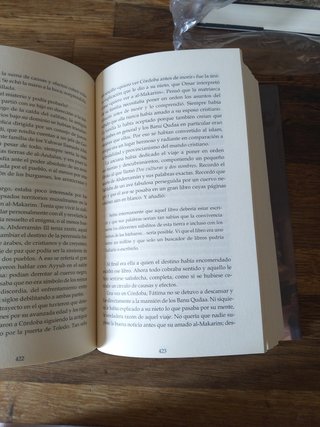 España, la novela FIRMADA POR COSNAVA