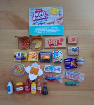 Mini Brands Lote 4