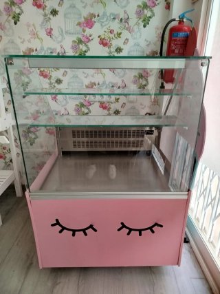 Vitrina expositora refrigerada