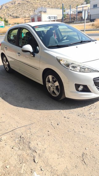 Peugeot 207 1.6 HDi 112 CV Active 5p – 156000 Km