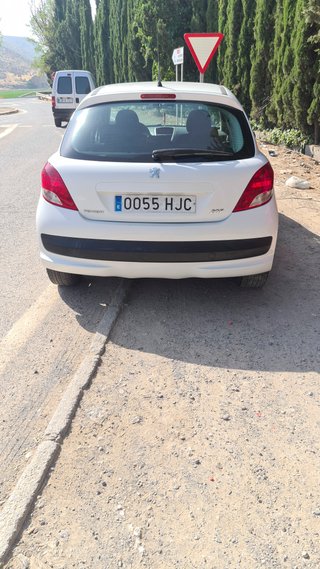 Peugeot 207 1.6 HDi 112 CV Active 5p – 156000 Km